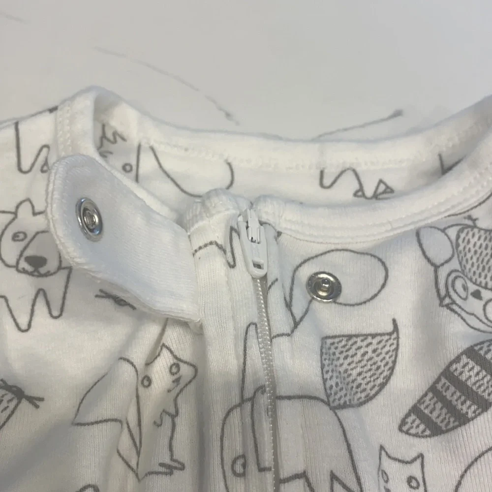 Baby Gap one piece pajamas 4t